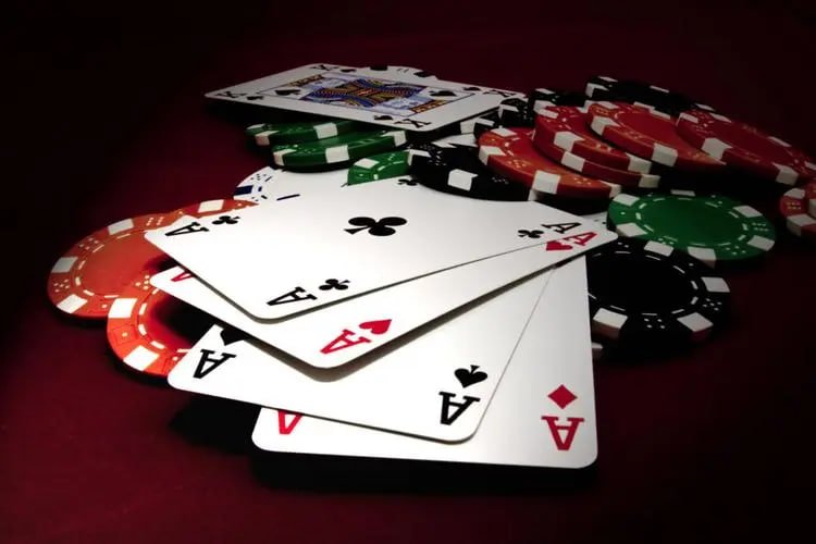 Cá cược thể thao bóng đá cầu lông esports tại 13 win 13 Việt Nam